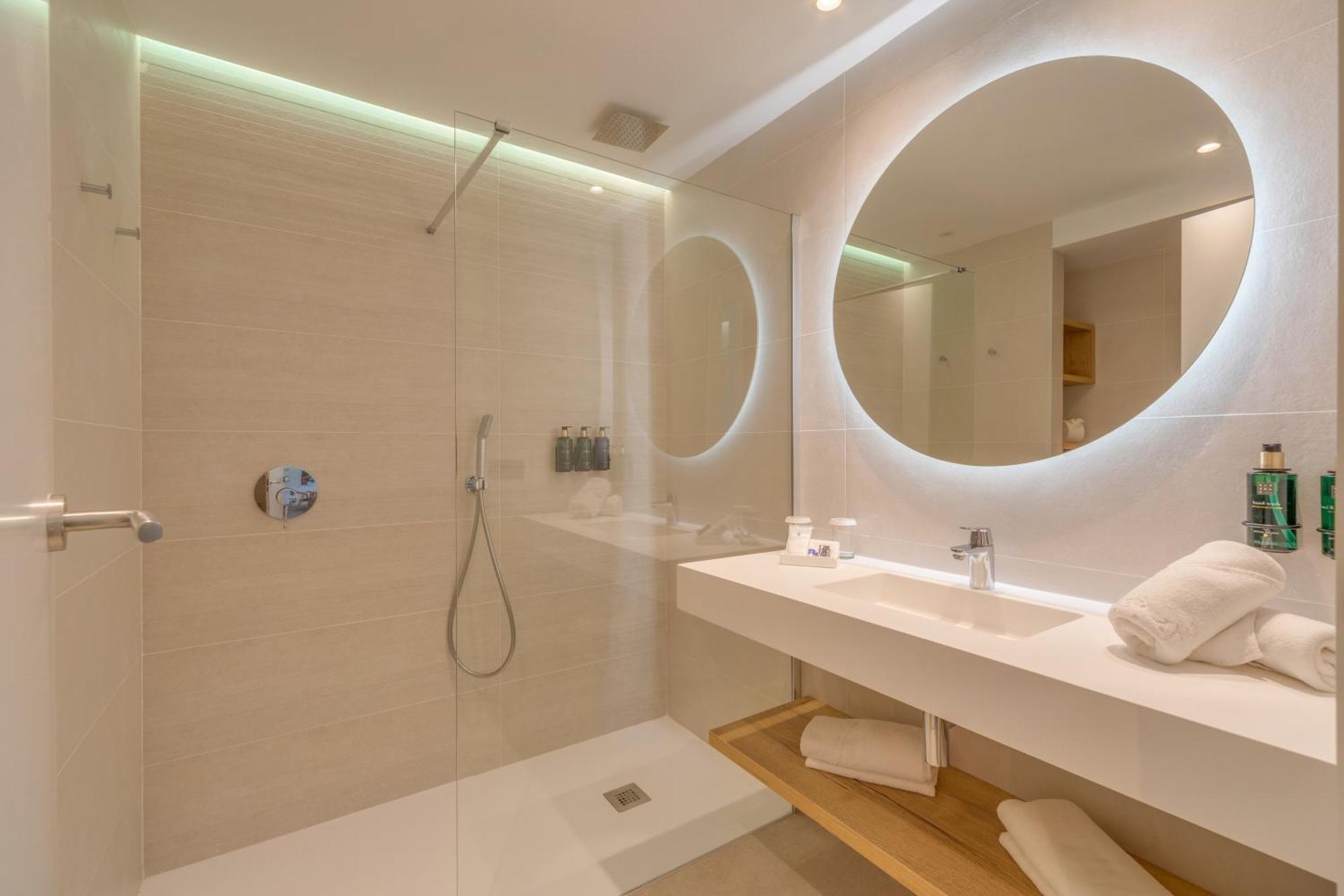 Aparthotel Playa Esperanza Affiliated By Melia 4*