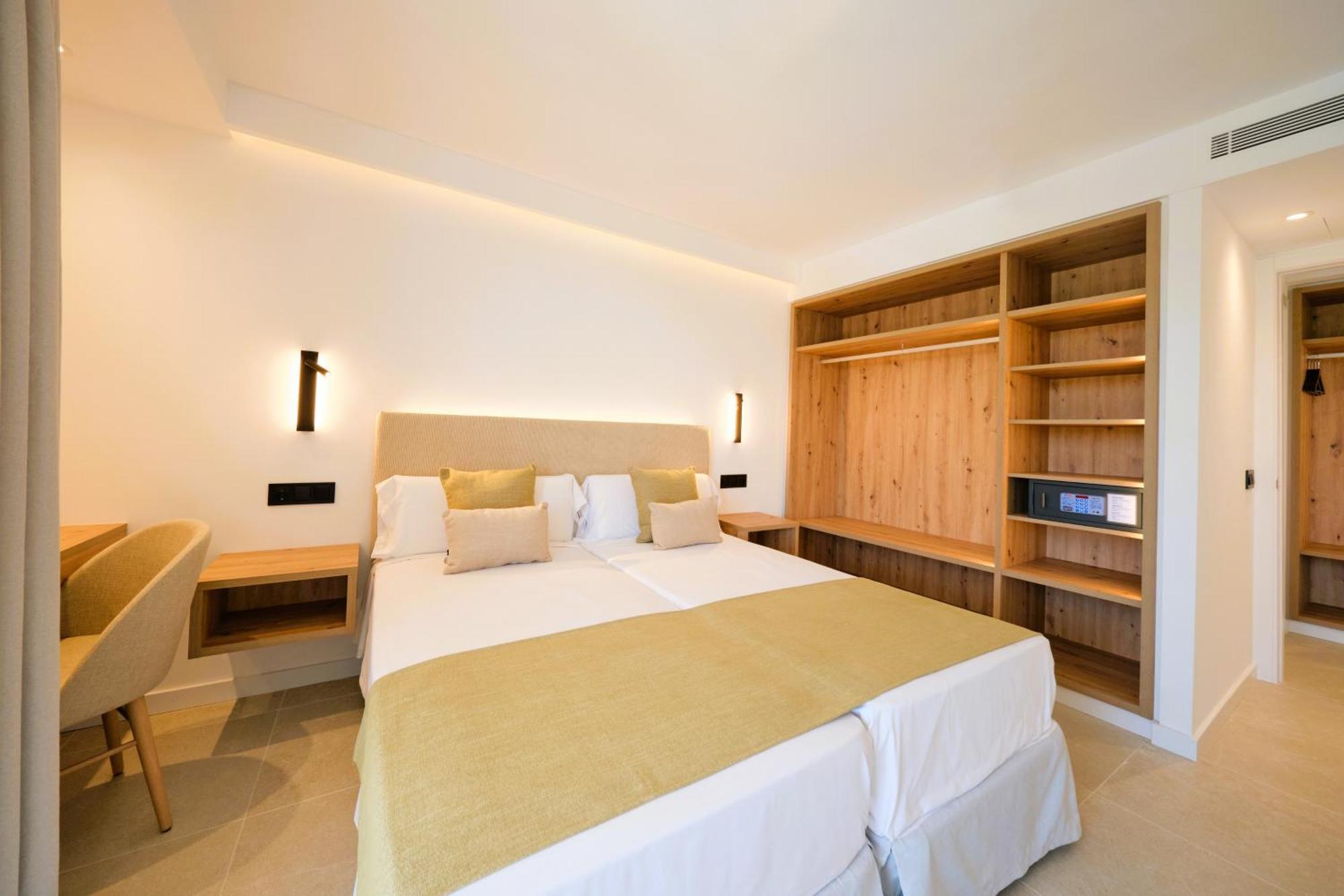 Playa Esperanza Affiliated By Melia Aparthotel 4*